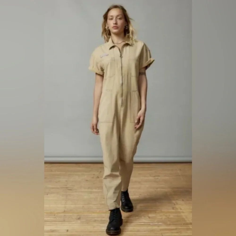 NWOT BDG Renee Coverall Jumpsuit-Medium - Picture 1 of 8
